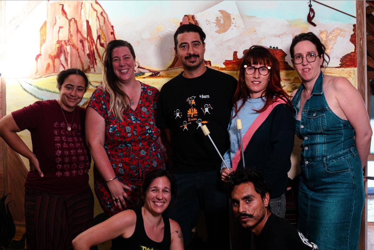 Photo de groupe Fairy House Fire Camp — stage feu juillet 2026